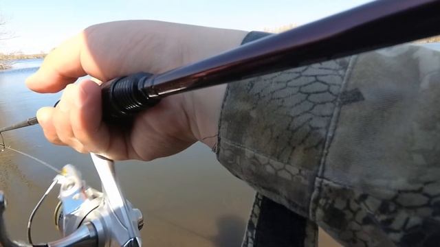 Рыбалка на Усолке в Павлодаре. Ловлю уклейку на спиннинг в разлив. смотреть онлайн