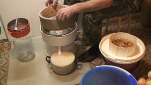 Соковыжималка Салют