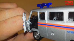 Про машинки. Обзор МОДЕЛЕК МЧС УАЗ БУХАНКА И УАЗ ПАТРИОТ масштаб 1:50