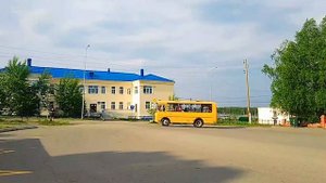 Автобус ПАЗ-4234 N° КЕ 814 66 маршрут номер 12 и ПАЗ-32053 70 N° КЕ 810 66 маршрут номер 13