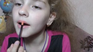 Как красить губы в школу