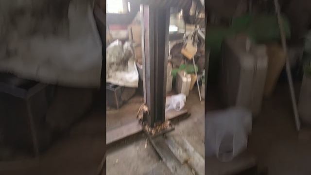 Часть 3, финал. Замена ходовой и страховочной гаек на автомобильном винтовом подъёмнике П105Н. смотреть онлайн