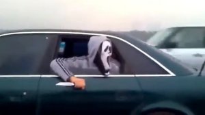 Маска "Крик". Прикол.