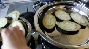 Баклажаны в новых сковородках Цептер.