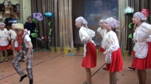 Танец "Переполох на ферме".