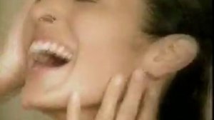 Реклама шампуня Clairol. 2003 год