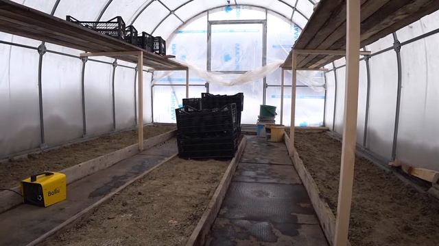 Теплица для рассады ранней весной. Как обогреть теплицу. смотреть онлайн