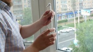 Установка детского замка на ПВХ окно.