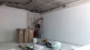 Быстрая поклейка обоев под покраску. 200 м² в смену