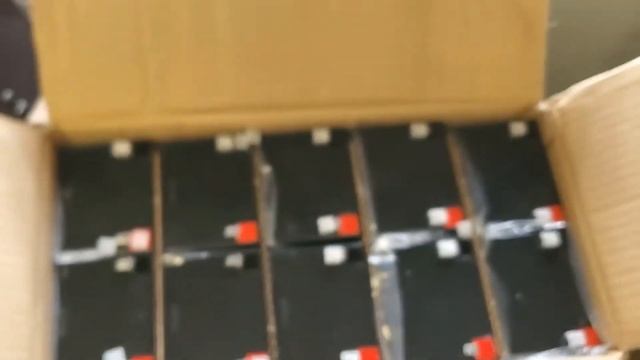 Replacing Batteries in APC Smart-UPS Battery Backup UPC2200 смотреть онлайн