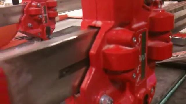 NUOVA Fliesenschneider смотреть онлайн