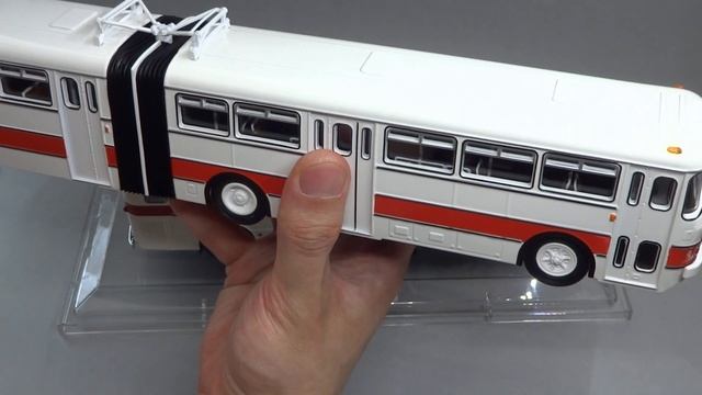 Трудяги: Масштабные модели советских автобусов ПАЗ - ЛиАЗ - ЛАЗ - венгерский Ikarus - коллекция 1:4 смотреть онлайн