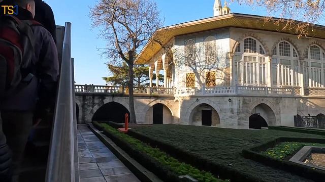 ISTANBUL TOPKAPI PALACE | 4K Walking Tour смотреть онлайн