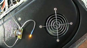 Демонстрация работы регулятора скорости вращения (реобас) вентилятора на LM317