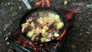 Жареная картошка с курицей.
