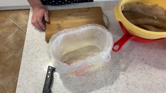Что приготовить из свиной шкуры? Мировая закуска !