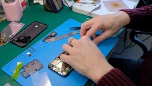 Ремонт Huawei Honor 8S / замена дисплея / конструктивные особенности