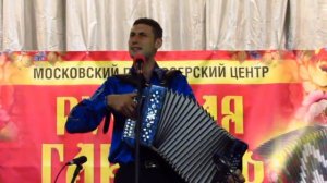 Зараза брось исполняет Алексей Симонов