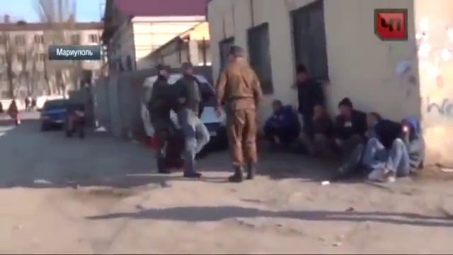 Русские в Ужасе! Украинские 'головорезы' пограничники Мариуполь 2014 смотреть онлайн