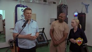 Легендарный боксёр Рой Джонс-младший принял участие в открытии зала бокса в УВД по ЗАО Москвы