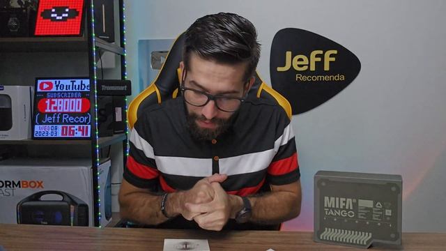 EXCLUSIVO!! Mifa TANGO IP67:Caixa de Som SUPER RESISTENTE com LANTERNA e Bateria GIGANTE! Unboxing