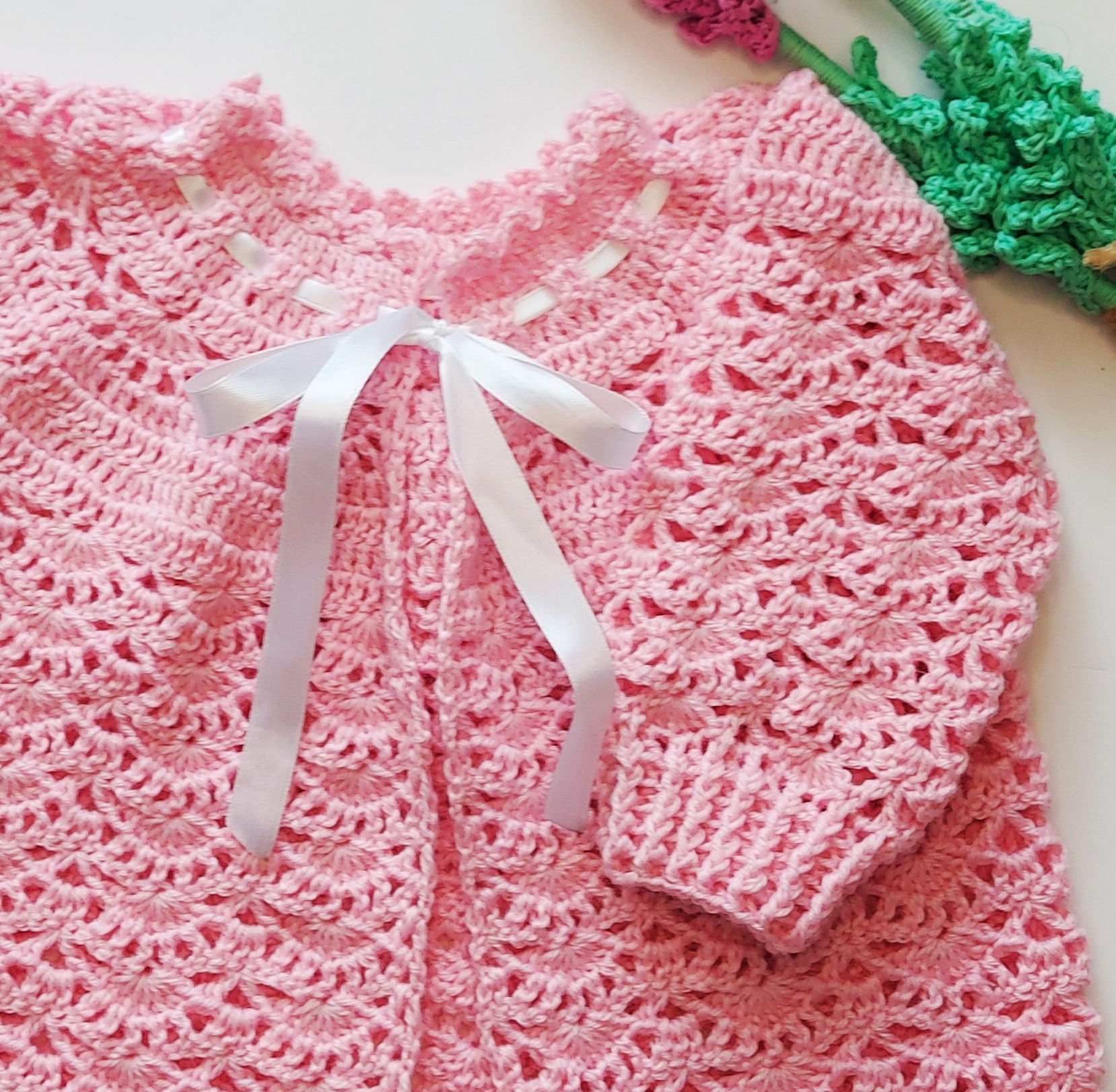 Вязание крючком. Распашонка для малышки. смотреть онлайн