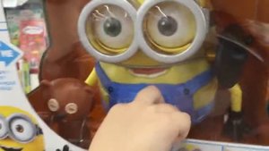 Поход в детский магазин за игрушками миньоны!) The trip to the baby store for toys minions!)