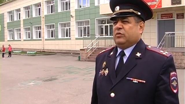 Сотрудники полиции  обеспечивают охрану общественного порядок в период «Последних звонков»