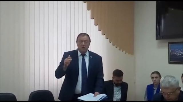 Попытка запустить маршрут к южному промузлу вызвала споры в мэрии Хабаровска смотреть онлайн