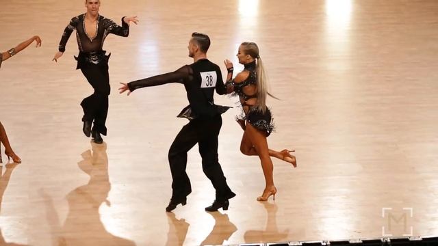 Timur Imametdinov - Nina Bezzubova | WDSF 2017 European LAT - R3 J смотреть онлайн