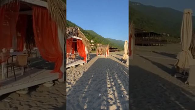 МОРЕ, Горы и ПЕСОК. Абхазия. #Shorts
