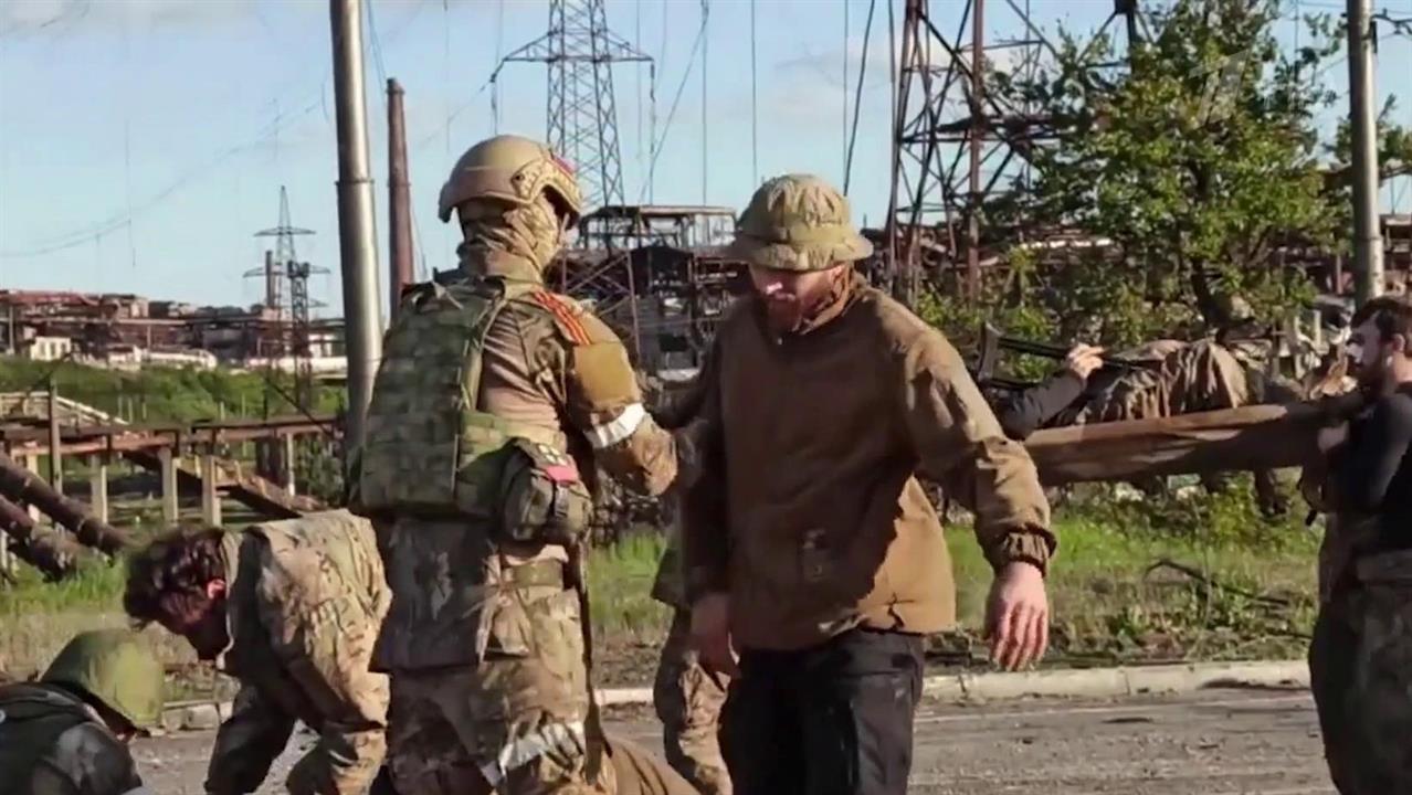 Сдались в плен 265 боевиков с "Азовстали", сообщило Минобороны РФ