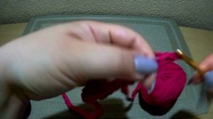 Вязание крючком из старых трикотажных вещей.