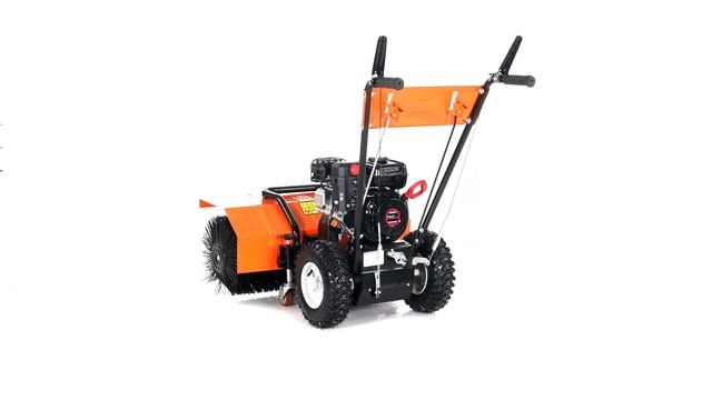 3D обзор подметальной машины Yard Fox 800SL