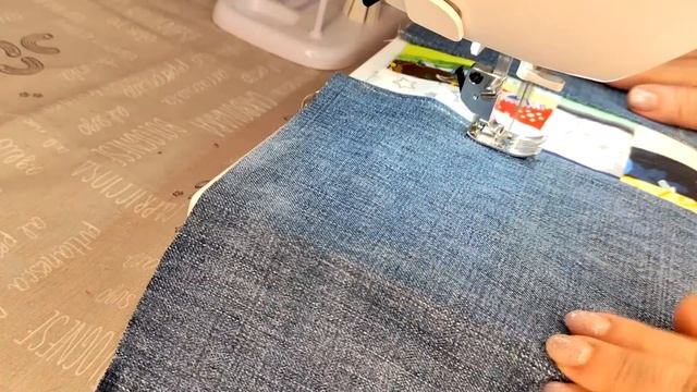 Придумала супер идею! Долго мечтала, быстро сшила Из остатков тканей и джинсов модный шоппер смотреть онлайн