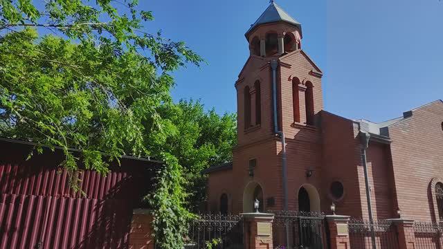 Астрахань улица Челюскинцев прогулка_23.05.24 ч.1 смотреть онлайн