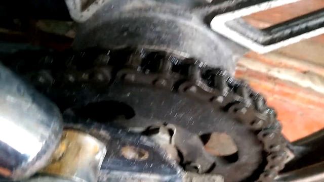 Смазка ЦЕПИ на мопеде АЛЬФА | КАК СМАЗАТЬ ЦЕПЬ ЛЕГКО И ПРАВИЛЬНО?! смотреть онлайн