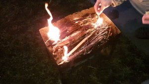 Жарим купаты на мангале