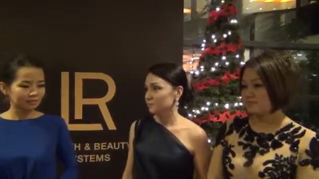 Успешные девушки и мамы в LR смотреть онлайн