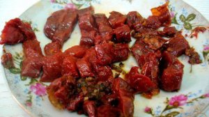 Картофельный салат с вялеными помидорами