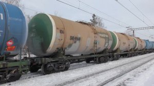 Электровоз ВЛ80С-1378/1379 с грузовым поездом и электропоезд ЭД9Э-0048