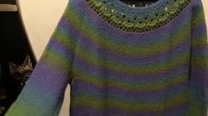 Платье крючком. Круглая кокетка. Узор Лилии.