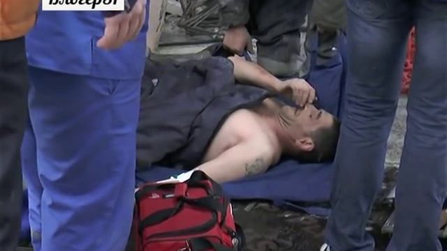 На стройке мурманского Окея обрушились бетонные перекрытия смотреть онлайн