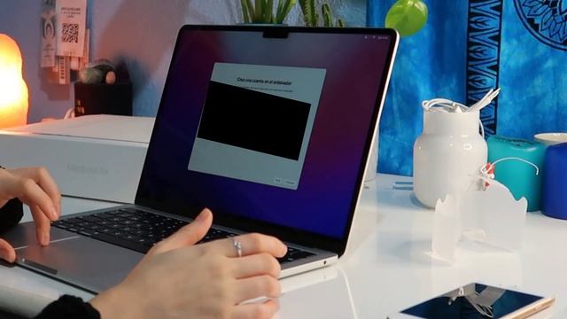 MacBook Air M2 2022 Silver Unboxing смотреть онлайн