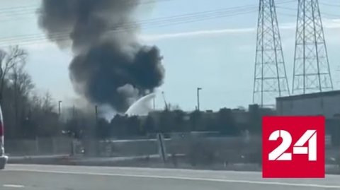 Очевидцы сняли кадры очередного крупного пожара в штате Огайо - Россия 24 