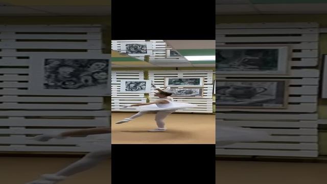 Номер "«Заяц-барабанщик»" на открытии выставки "Волшебный мир красок" 14 декабря 2023 г.