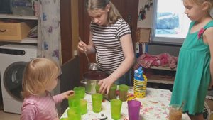 Как и чем живёт многодетная семья в России