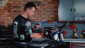Установка легкой защиты рук на руль эндуро и кроссового мотоцикла