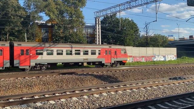 Гость на Ярославском направлении с депо Безымянка электропоезд ЭД4МК-0104 (4К) смотреть онлайн