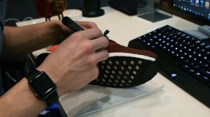 Как очистить подошву кроссовка (Даже Boost)